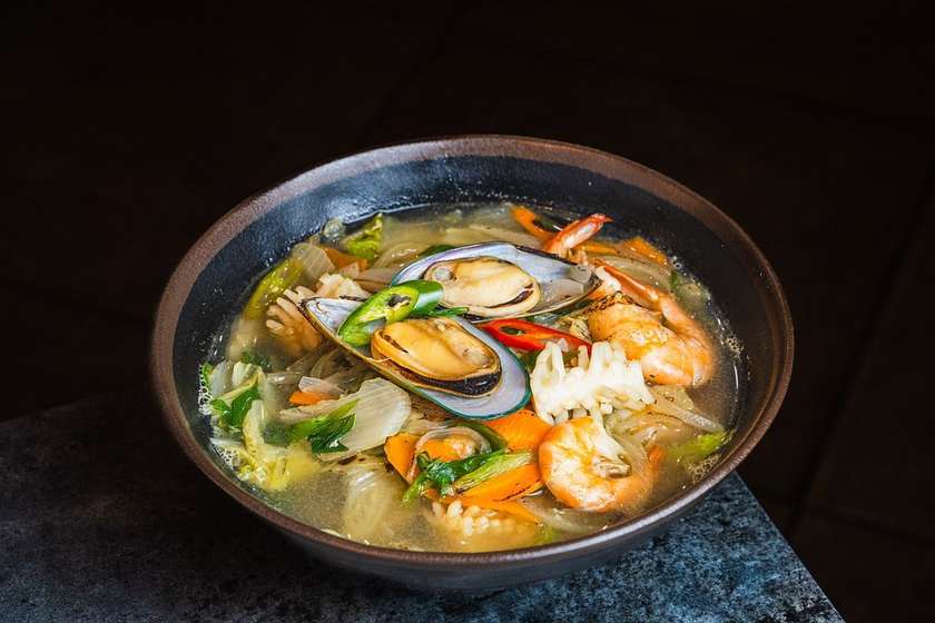 Bílé nudle Zampong