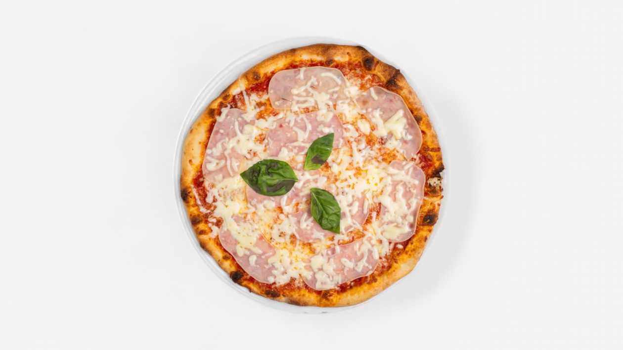 3. Ham Pizza