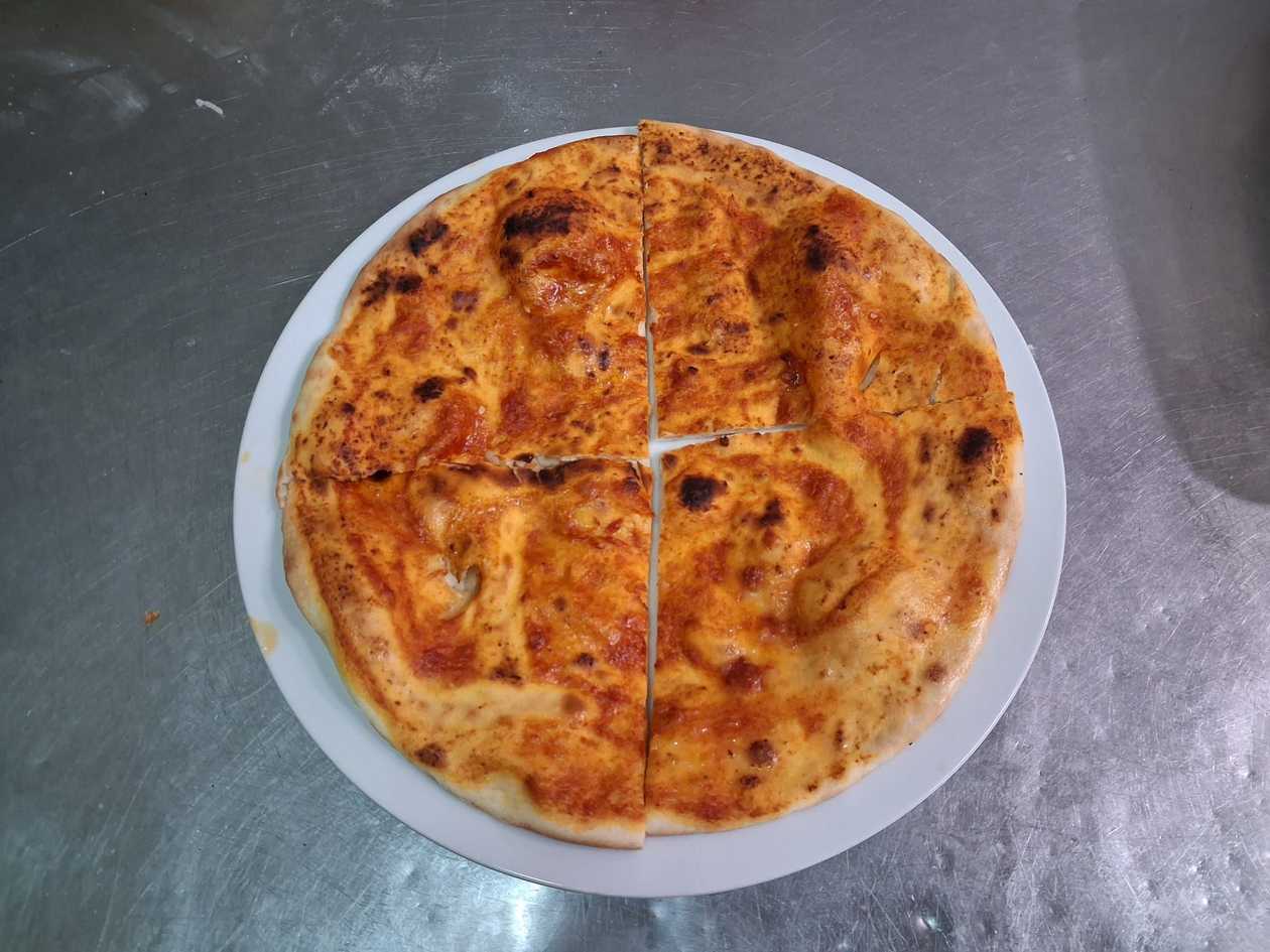 027. Hot Garlic Bread (027) 🌶️🌶️