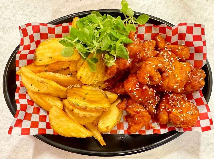 Sunsal Yangnyeom Kuře (Pikantní)