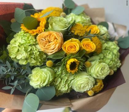 Rosas Girassóis e Hortênsias