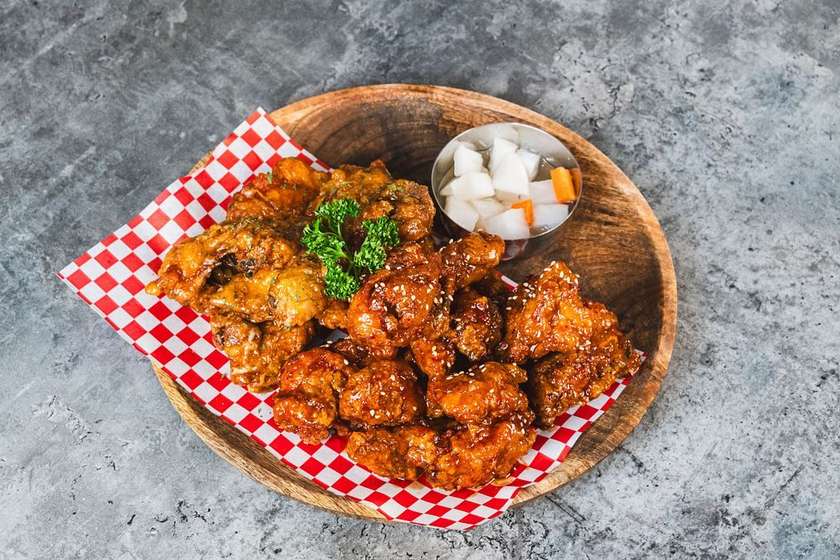 Kuře Half&Half (Pikantní/Sójové)