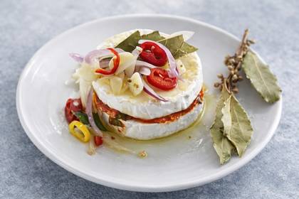 Маринованный камамбер в масле PANCHAN 300г