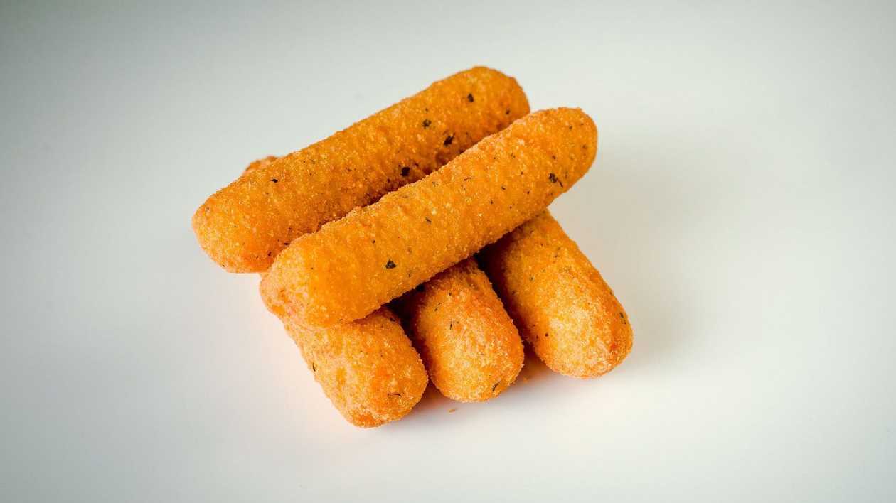 Mocarellas nūjiņas ar mērci (5 gab.)