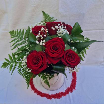 Bouquets of Roses (6 Units)