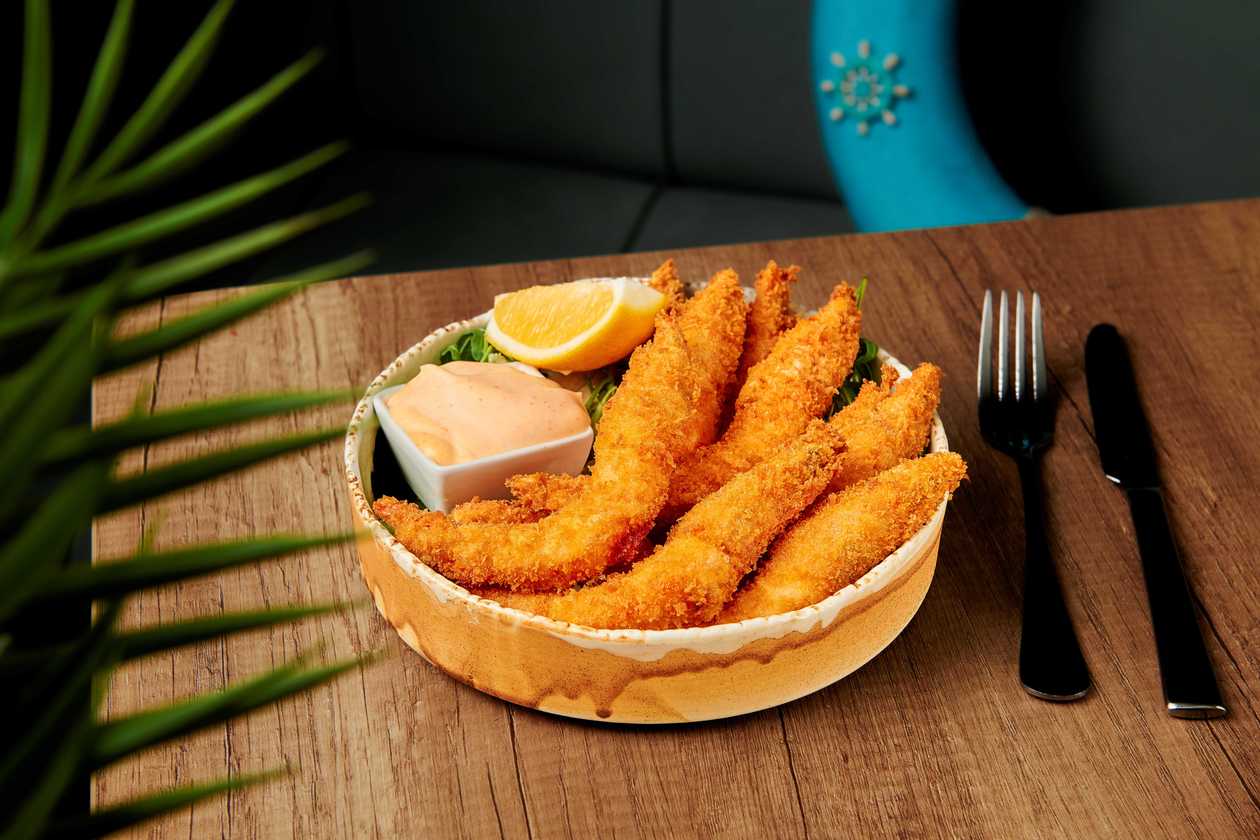 Creveți pane cu cartofi prăjiți