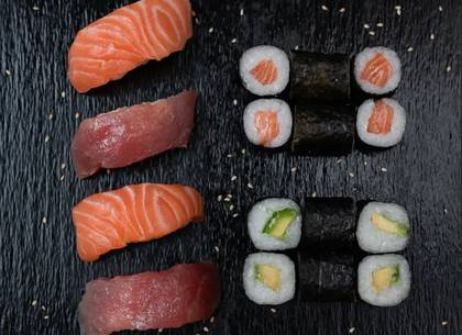 N7. Sushi set 16ks