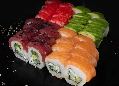 N16. Sushi set 32ks