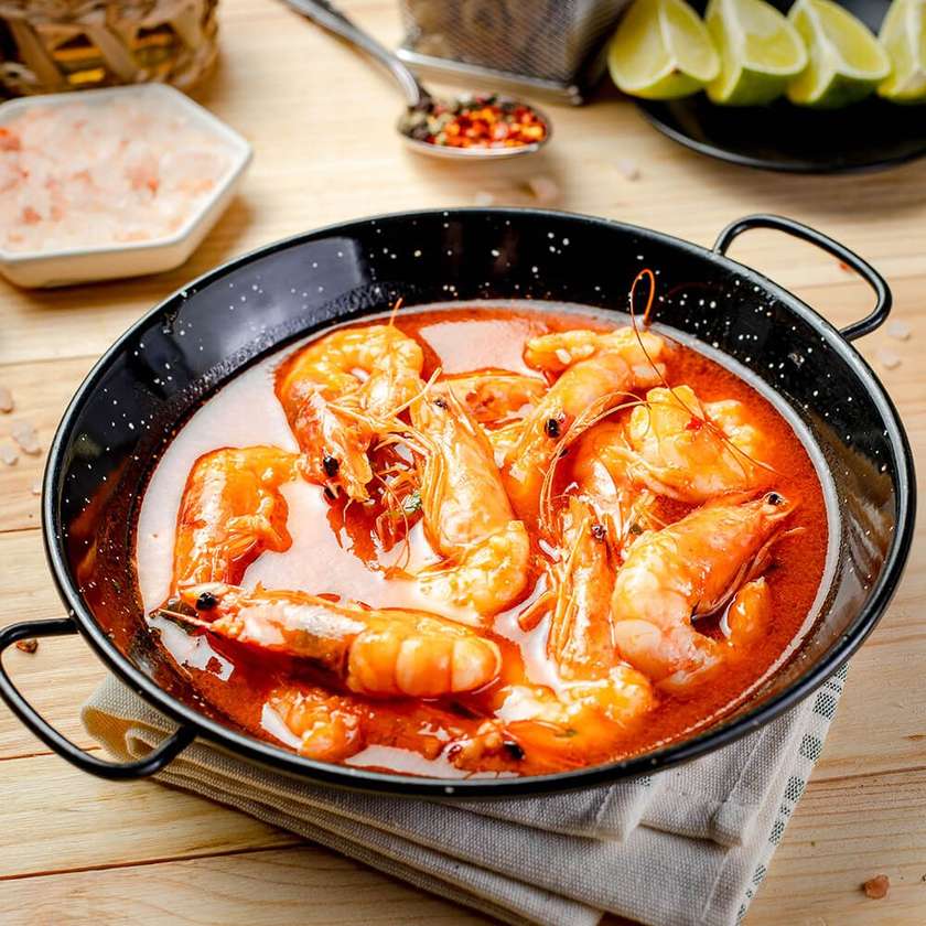 Creveți în sos de vin & usturoi