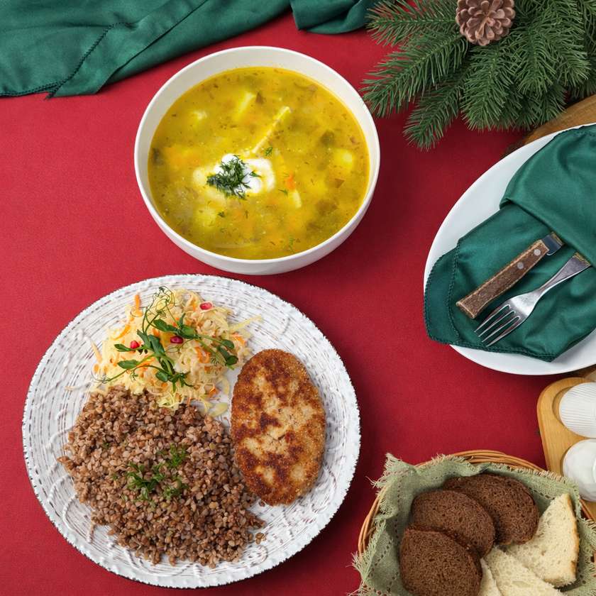 Комплексний обід 4 (зелений борщ,гречка,котлета мясна)