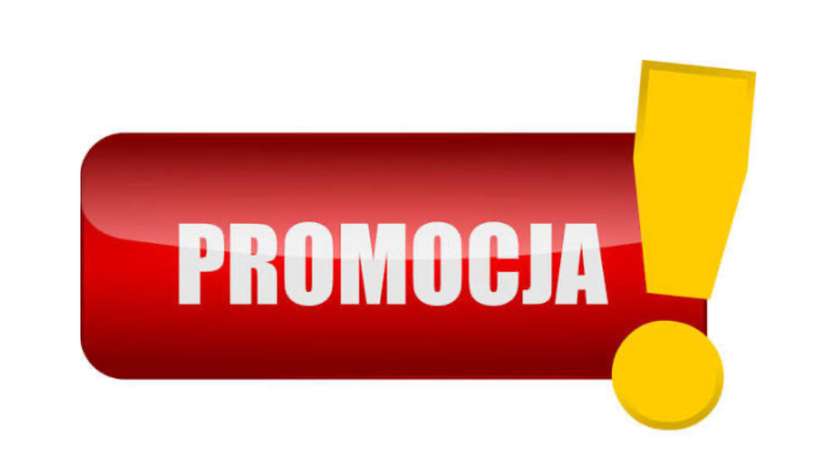 Wątróbka drobiowa smażona z cebulką , podawana z puree ziemniaczanym i bukietem surówek