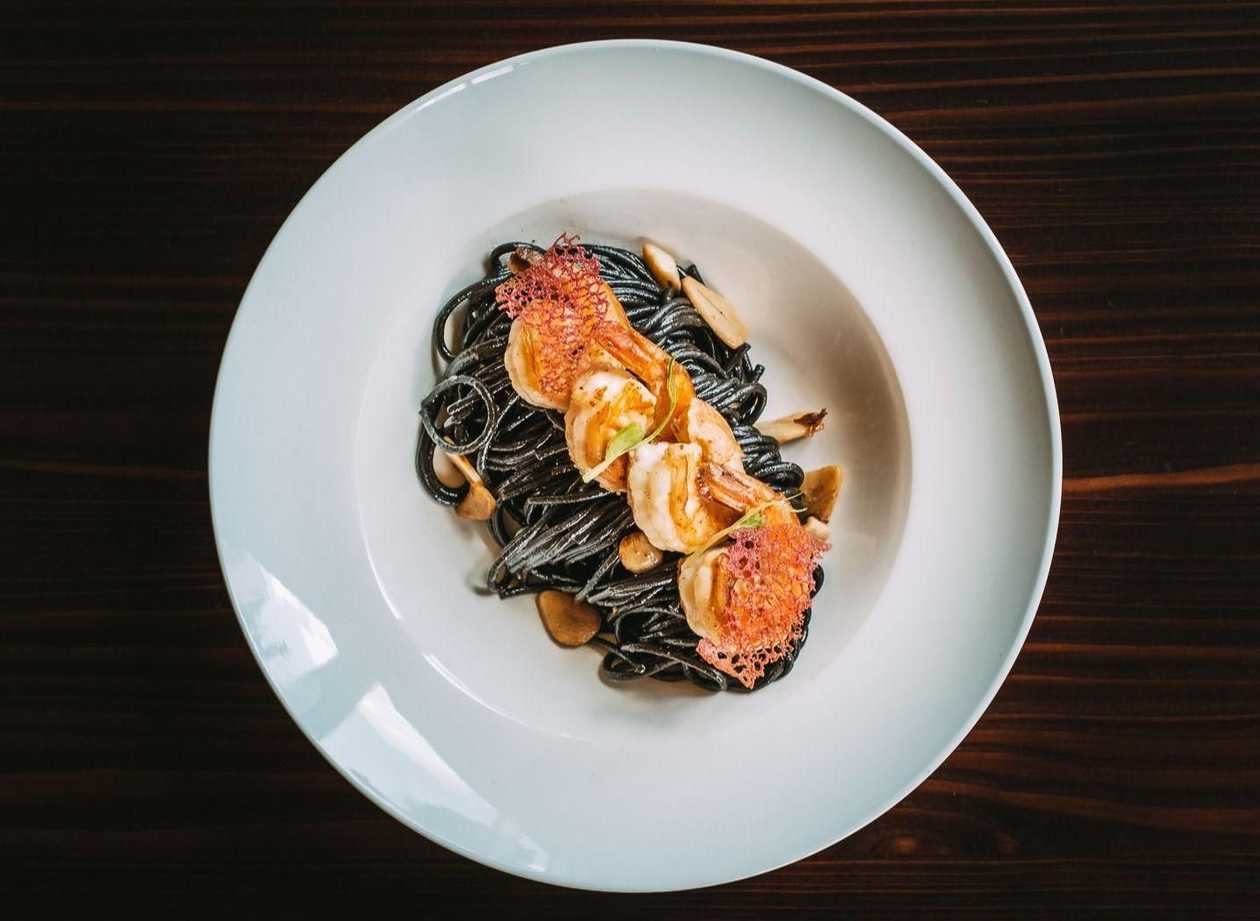 53. Linguine nero di seppia