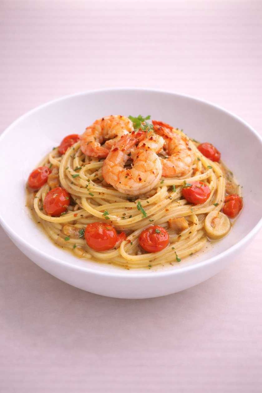 Pasta con gamberi e pomodorini