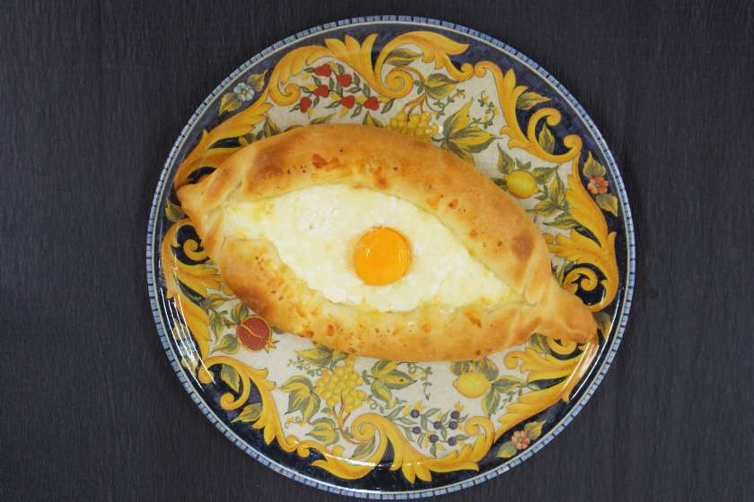 Khachapuri Adjaruli