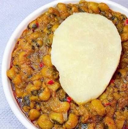 Ampesi and beans stew