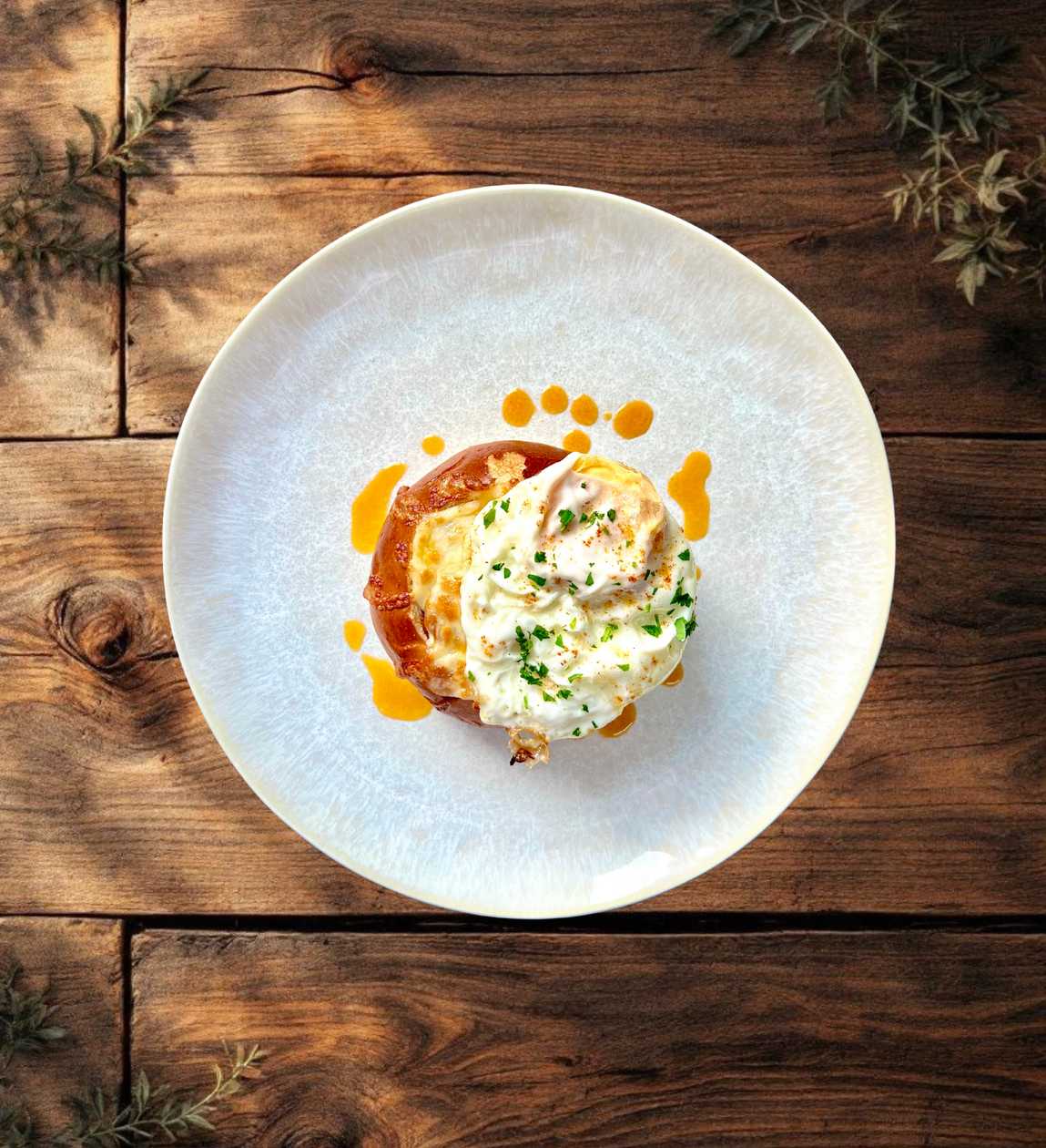 Bun Stuffed with Ragu