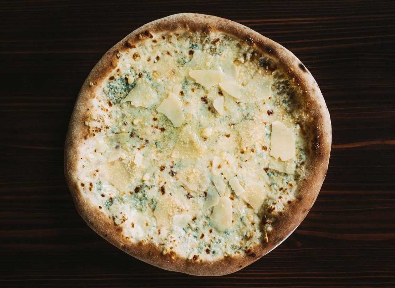 33. Quattro formaggi