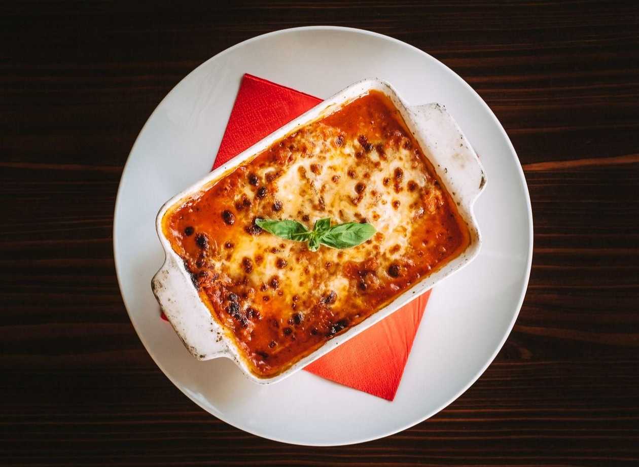 59. Lasagne al ragù Napoletana