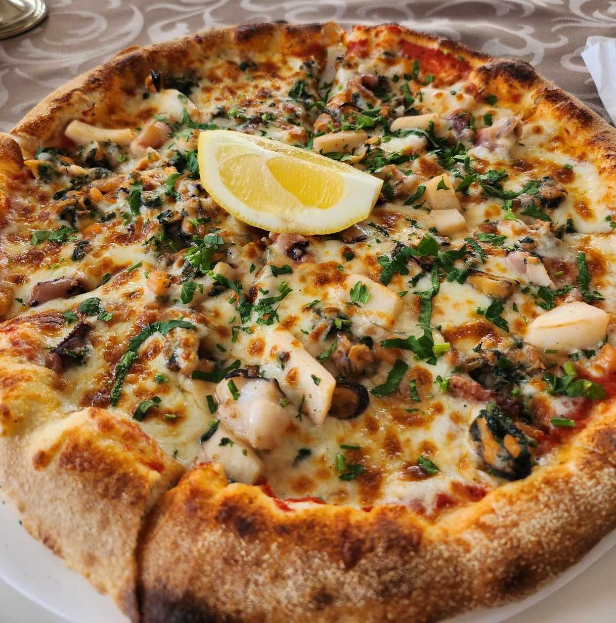 Pizza cu Fructe de Mare