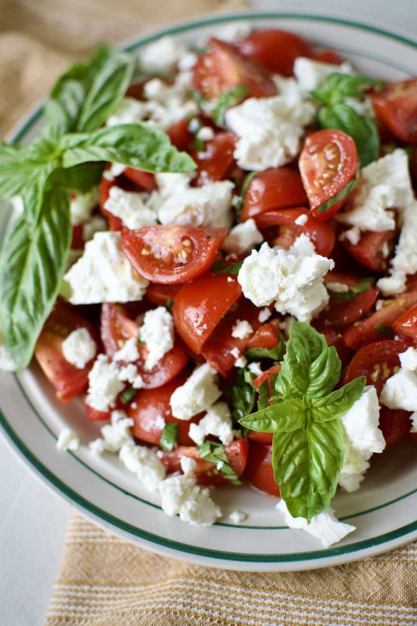 Salata de Rosii si Telemea