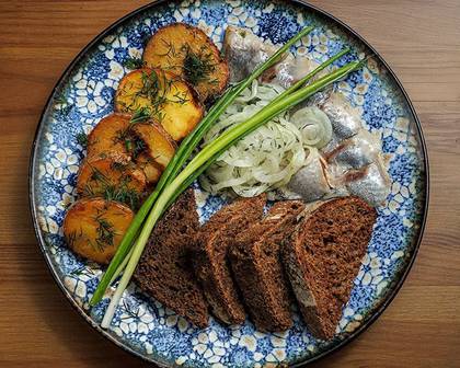 Оселедець з картоплею