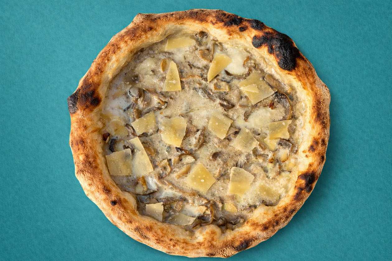 Піца з білими грибами