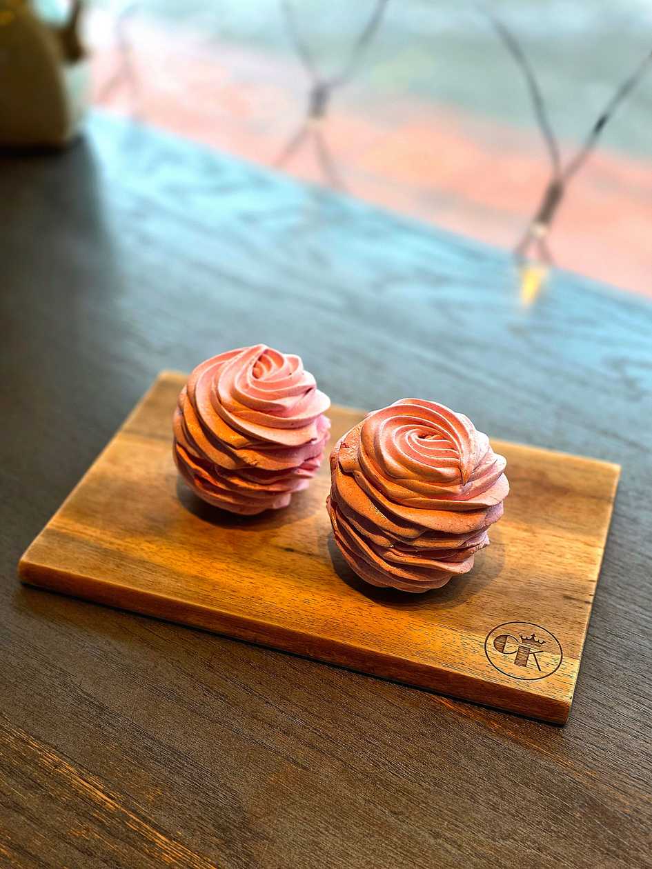 Homemade Marshmallow with Raspberries