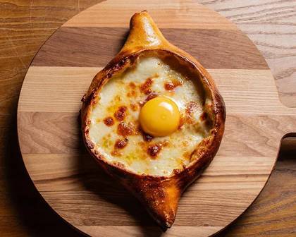 Хачапурі по-аджарськи