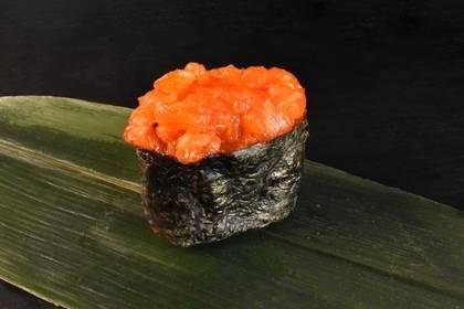 Gunkan Somon Picant (40g)