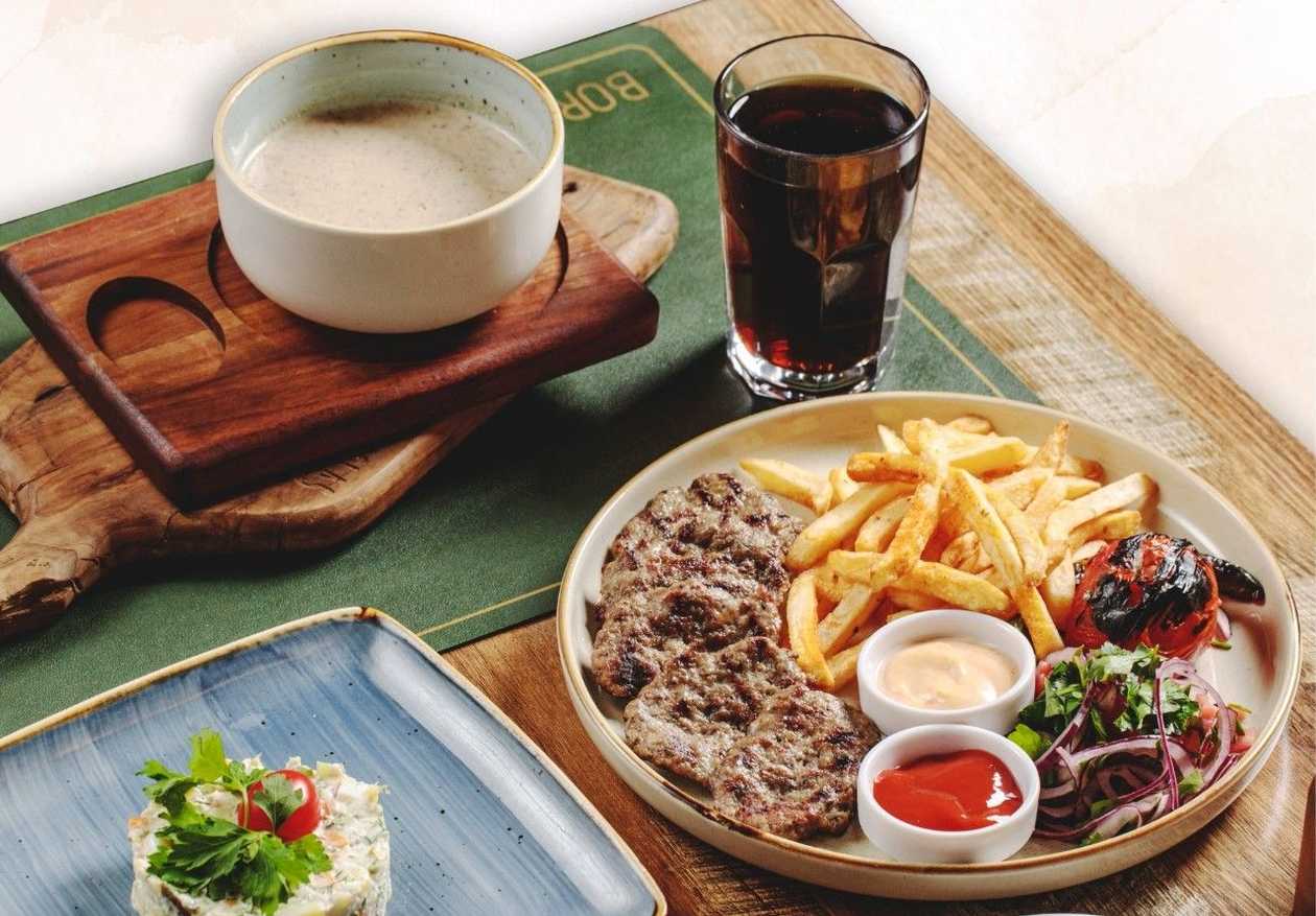 Business lunch (Qəssab köftə,şorba,salat,içki )