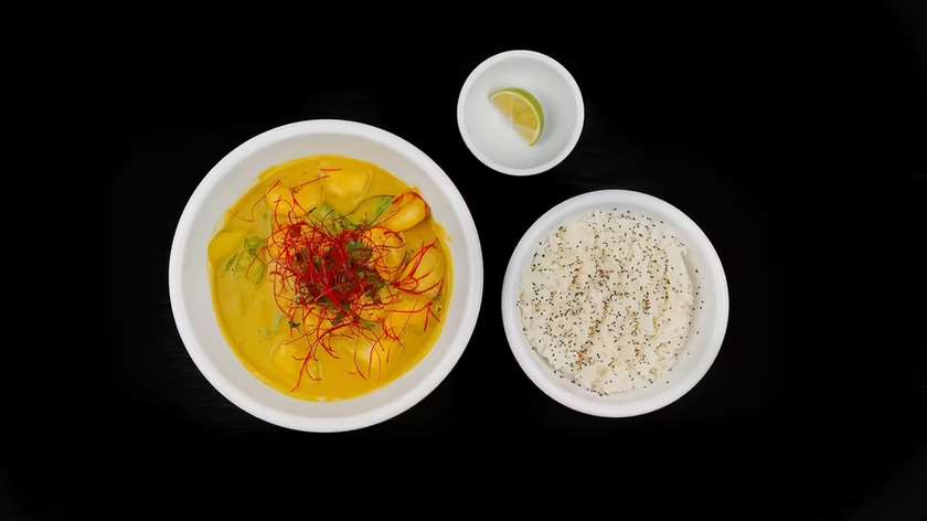 Shrimp Green Curry with Melon and Sugar Snap Peas