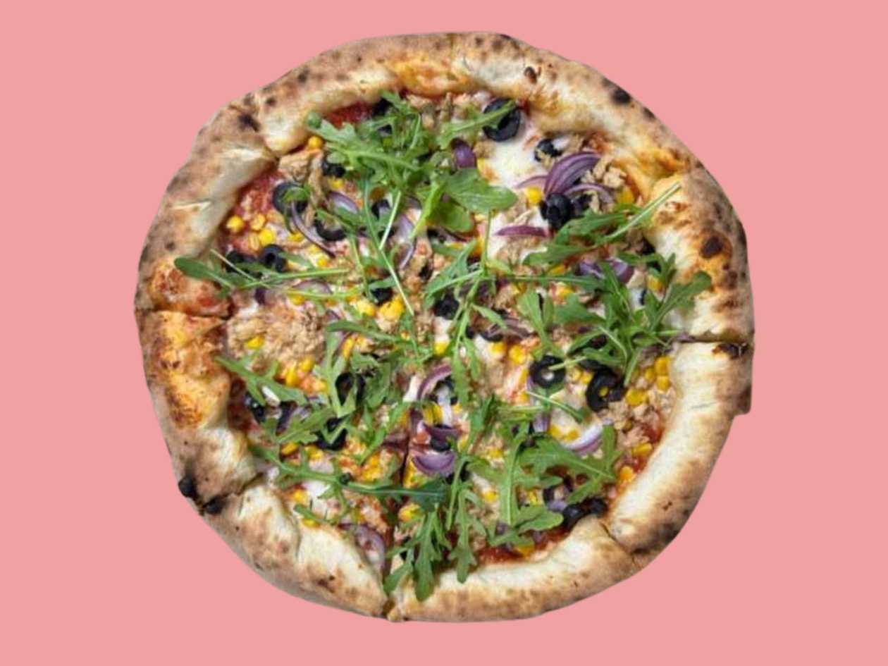 Tuna and Arugula Pizza