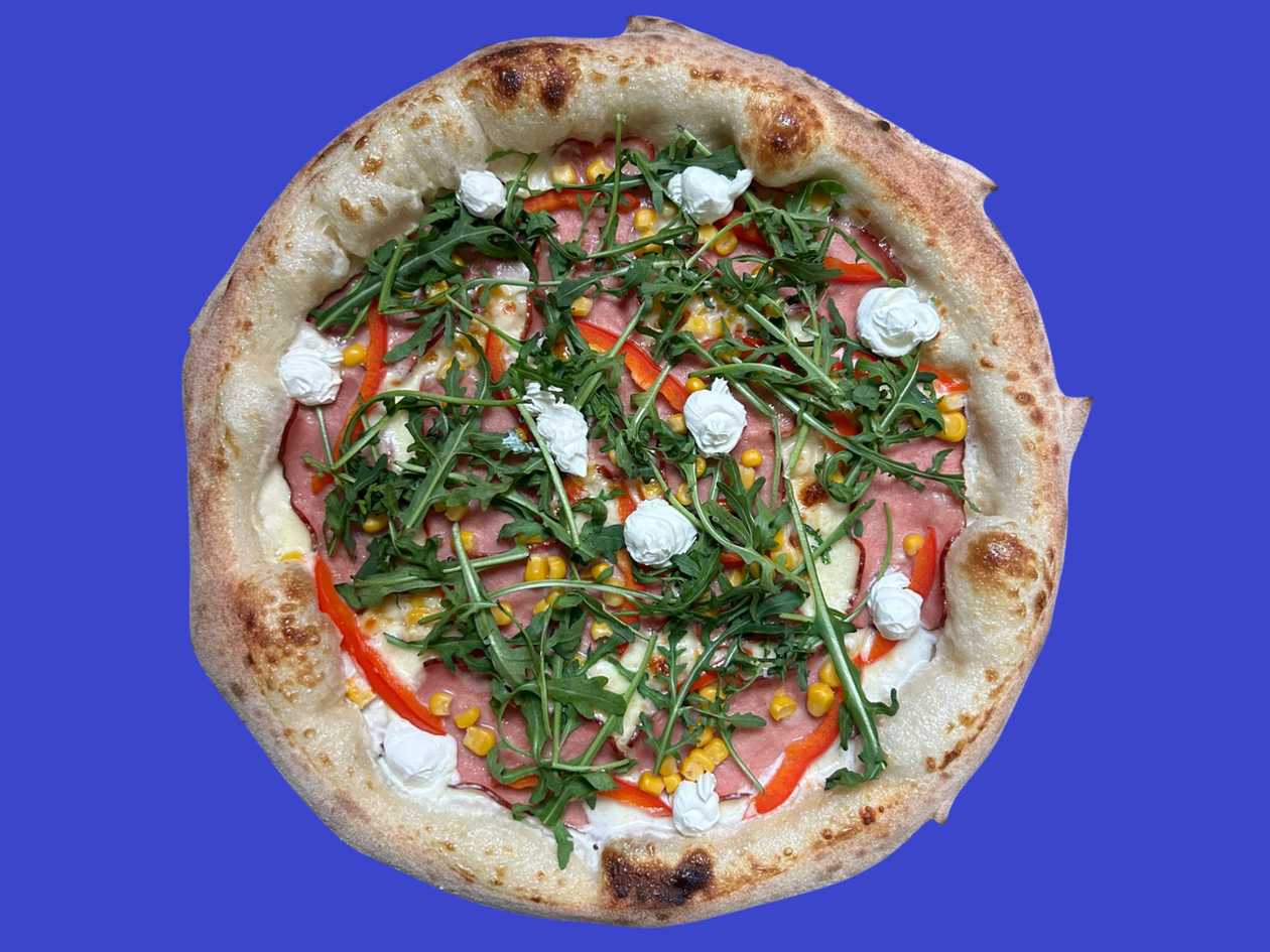 Green pizza
