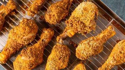 Bread Crumbed Chicken Drums with Chips
