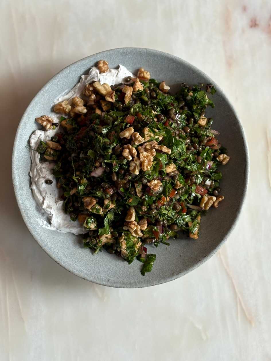 Tofu, lentils and vegan feta Salad