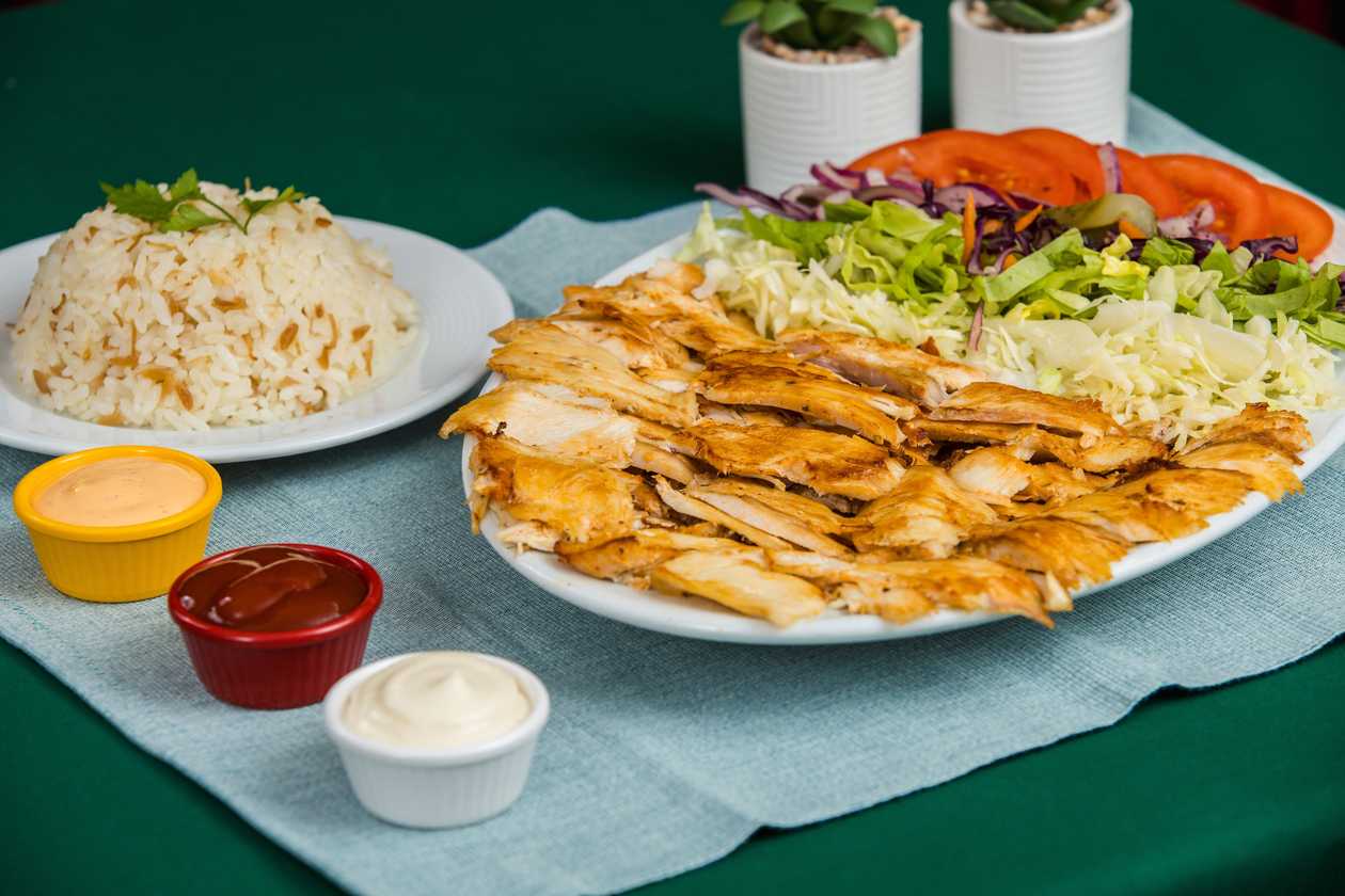 Large plate menu with chicken rice