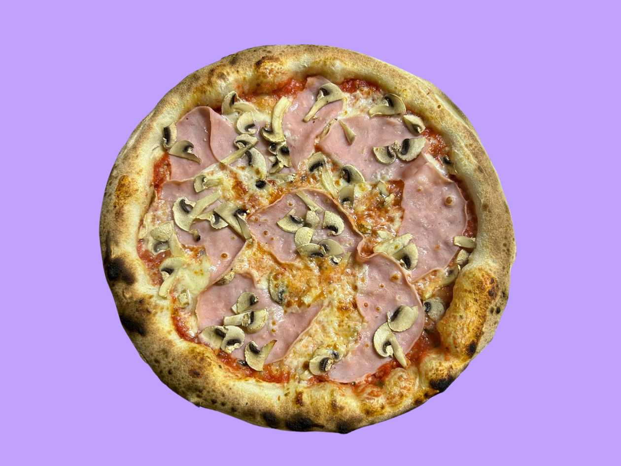 Prosciutto e funghi pizza