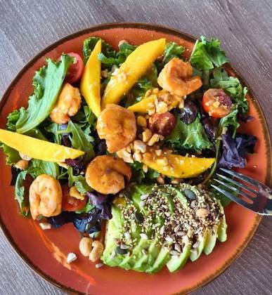 Salada de Camarão e Manga