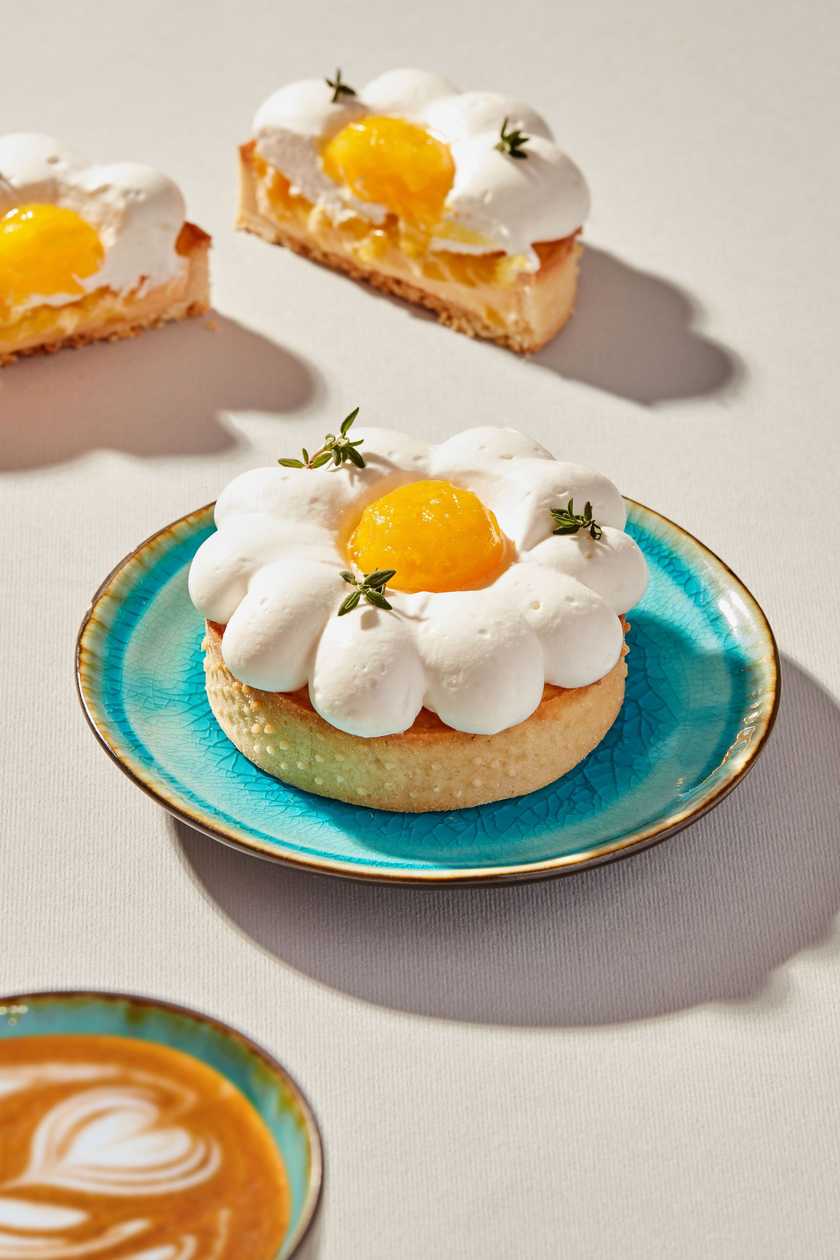 Tarta cu crema de vanilie si mango