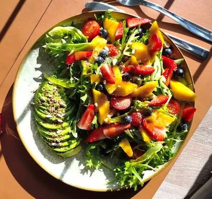 Salada de Manga e Frutas da Época