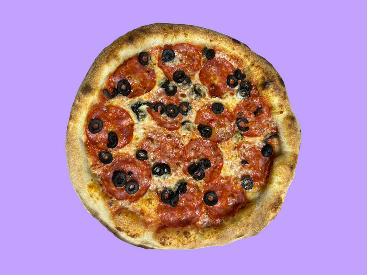 Chorizo pizza