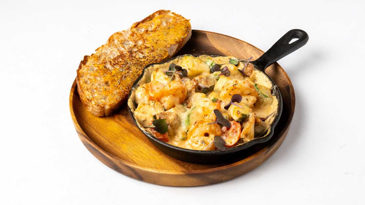 Γαρίδες και Λαχανικά στο Φούρνο με Κρεμώδη Σάλτσα Demi-Glace