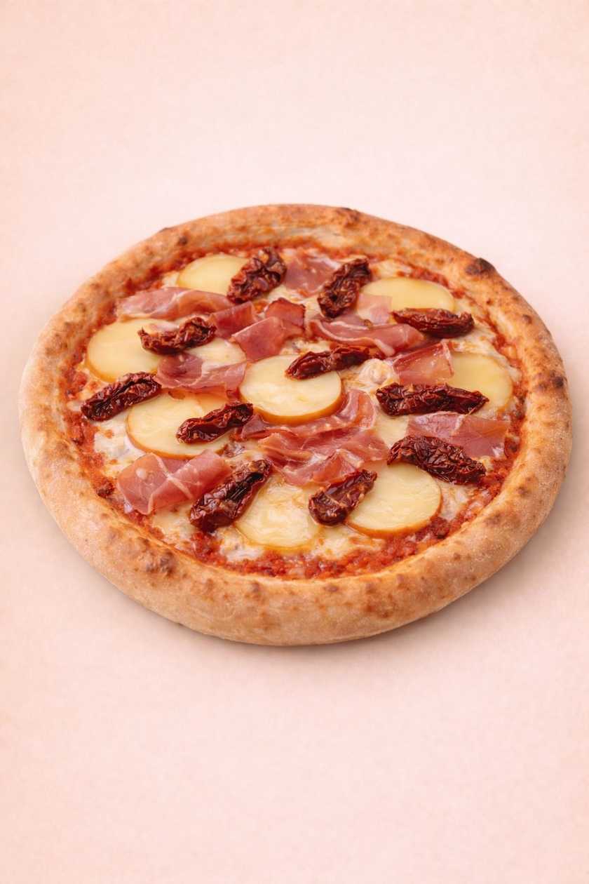 28. Pizza Tirolese con Formaggio