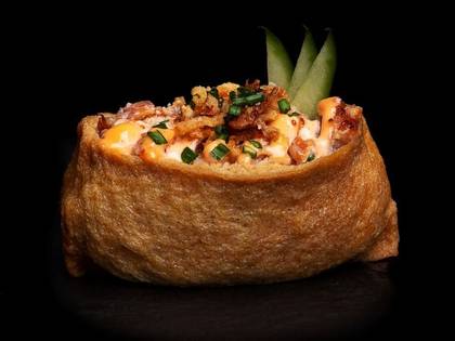 ІНАРІ ВУГОР