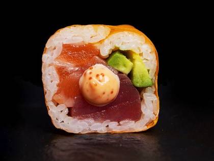 МАМЕНОРІ ЛОСОСЬ ТУНЕЦЬ РОЛ