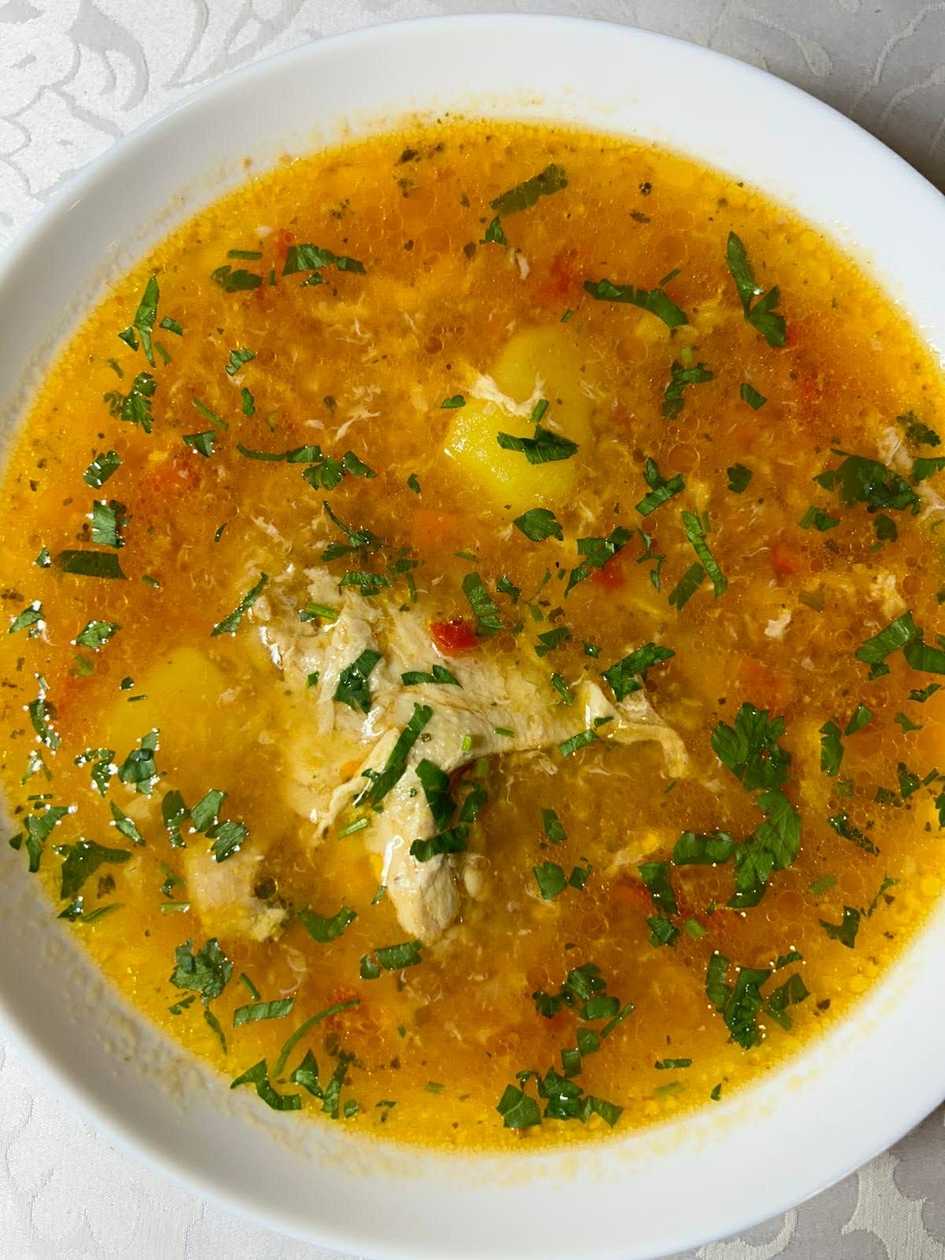 Ciorbă țărănească cu pui