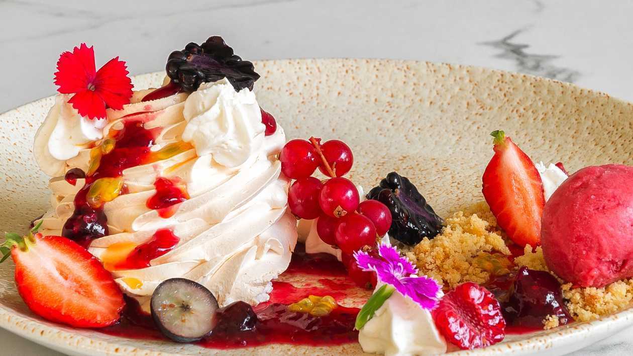 Exotic Pavlova