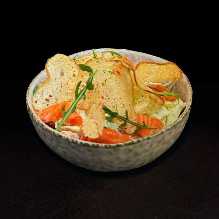 САЛАТ ЦЕЗАР З ЛОСОСЕМ