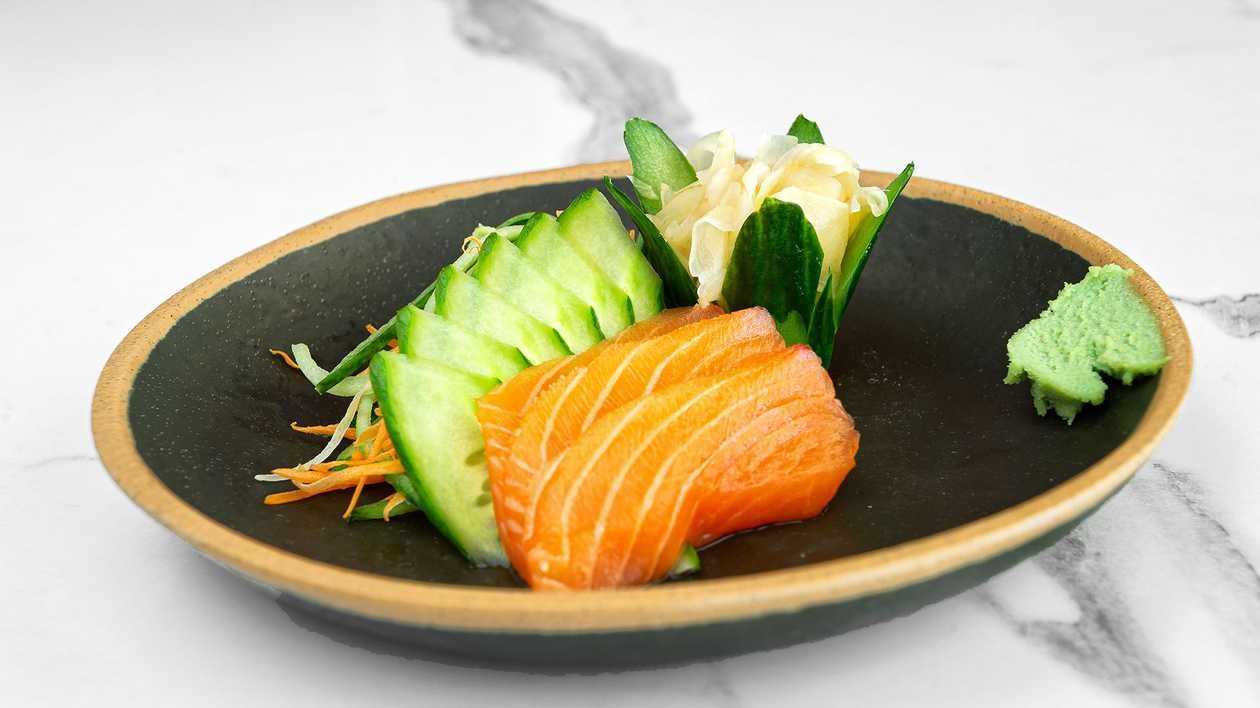 Salmon Sashimi (3pcs)