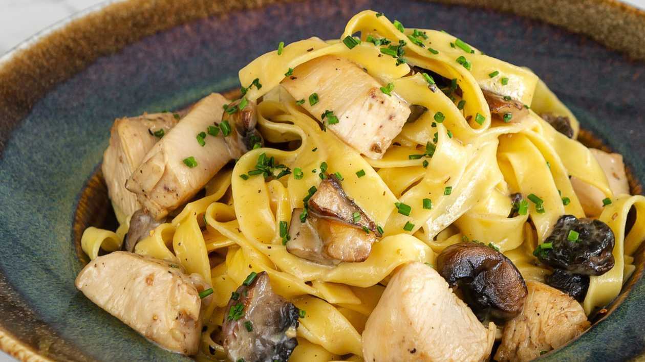 Slow-cooked Chicken & Pasta